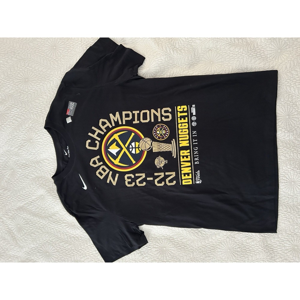 Nike Denver Nuggets NBA Champions T-Shirt Black Yellow 2022-2023 • Men's XL